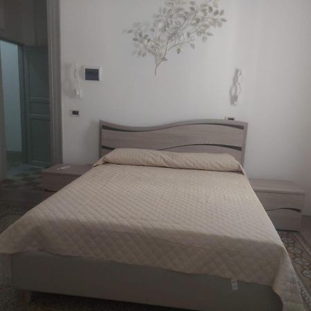 Guest House Lamphotel Militello Palermo Exterior foto